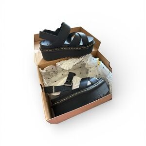 Dr Martens VOSS II Quad Athena Sandals 7